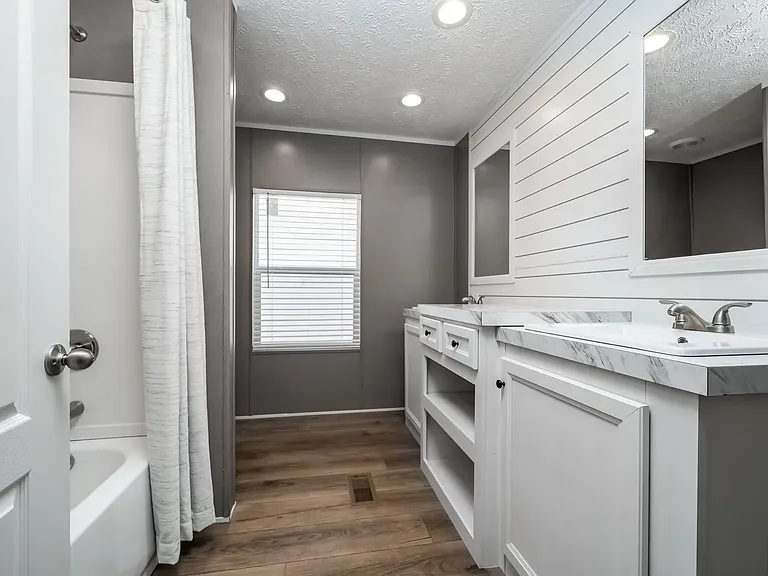 12518 Descanso Cir — Photo 9