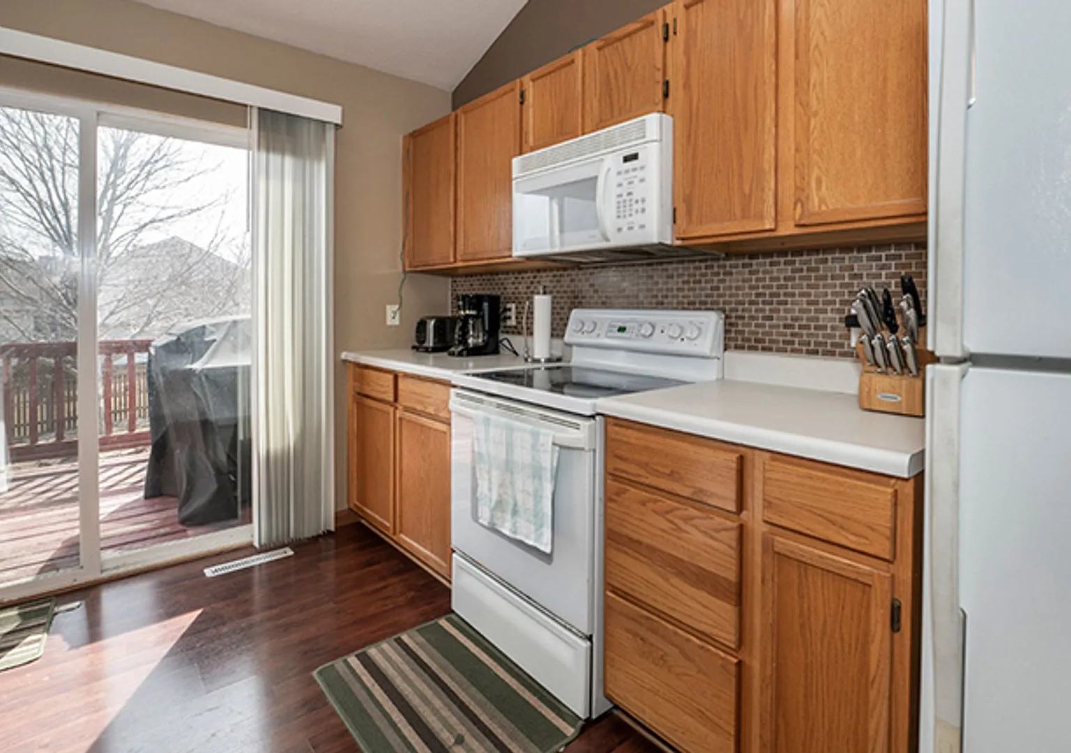 17729 Olive street — Photo 2