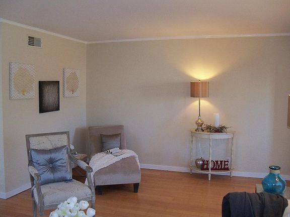 4th image of 580 Hawthorne Ave