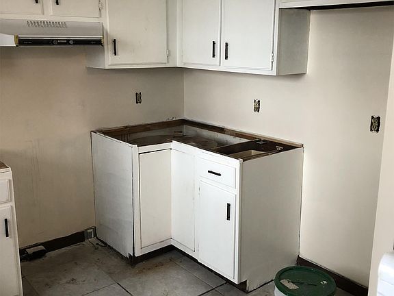 4th image of 5 Maria Mnr APT 2
