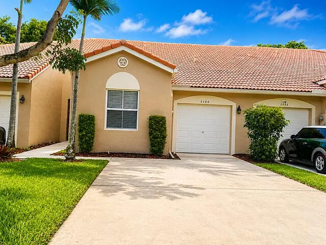 2 bed, 2.0 bath, 1379 sqft, $2,700 — Photo 1