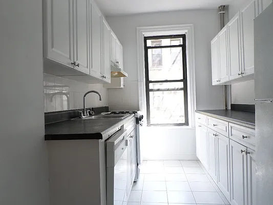 Rented by Keller Williams NYC | media 22