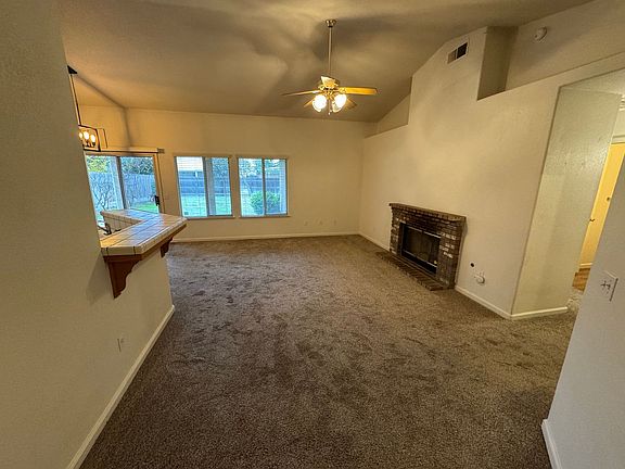 3rd image of 1281 Howard St