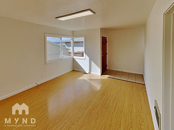 3rd image of 122 Madrone Ave #122