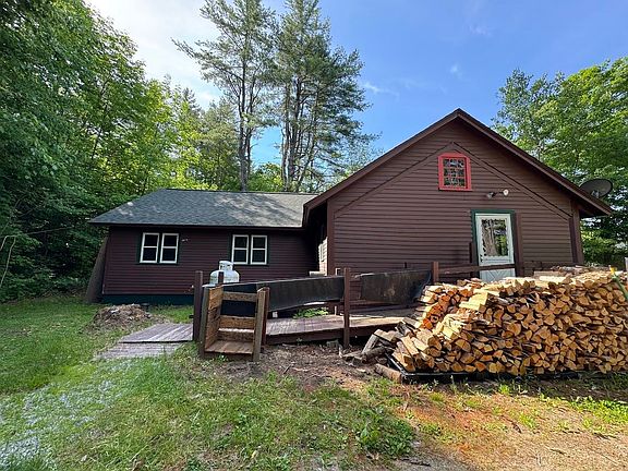 5th image of 1003 East Washington Road