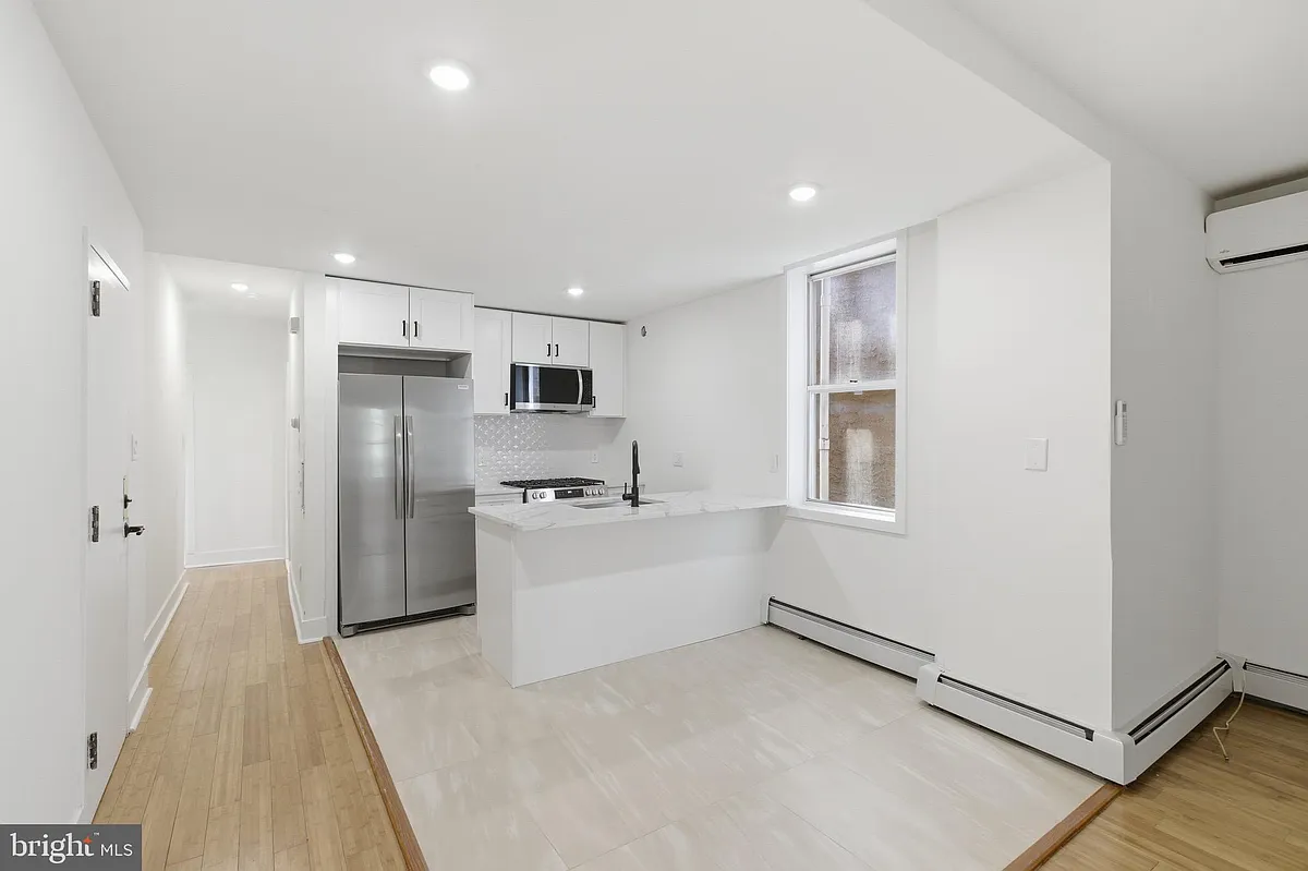 Building Photo - 935 E Passyunk Ave #B