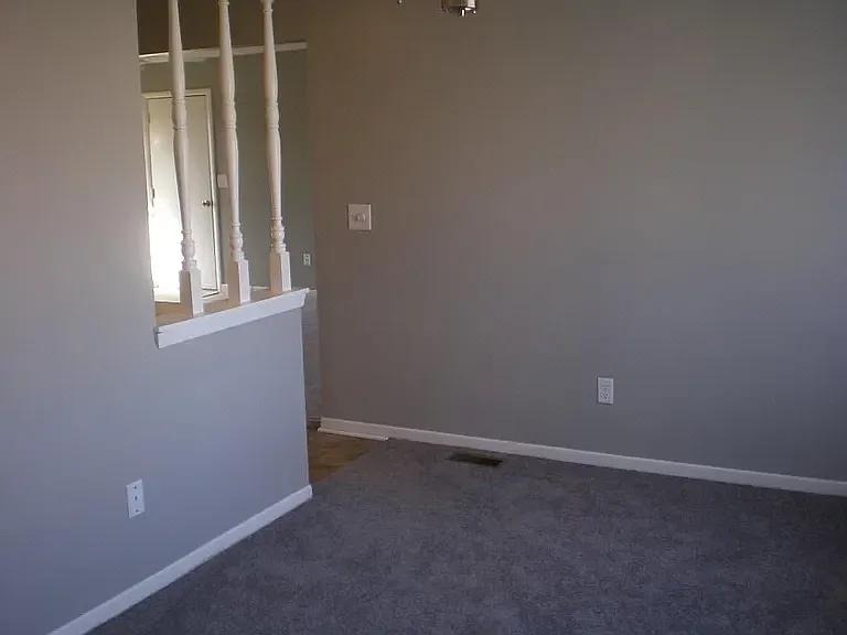 3 bed, 1472 sqft, $1,995 — Photo 3
