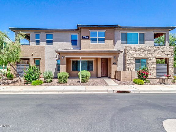 3rd image of 776 E DORAL Avenue #202
