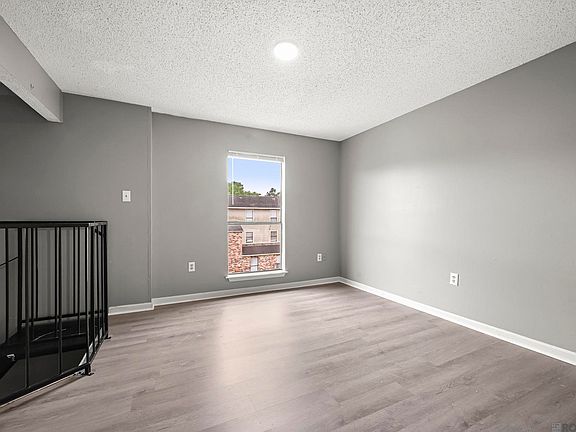 2nd image of 1724 S Brightside View Dr APT H