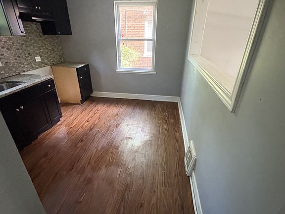 5th image of 10031 S Oglesby Ave