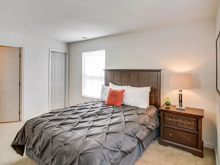 Creekpointe Apartments — Photo 6
