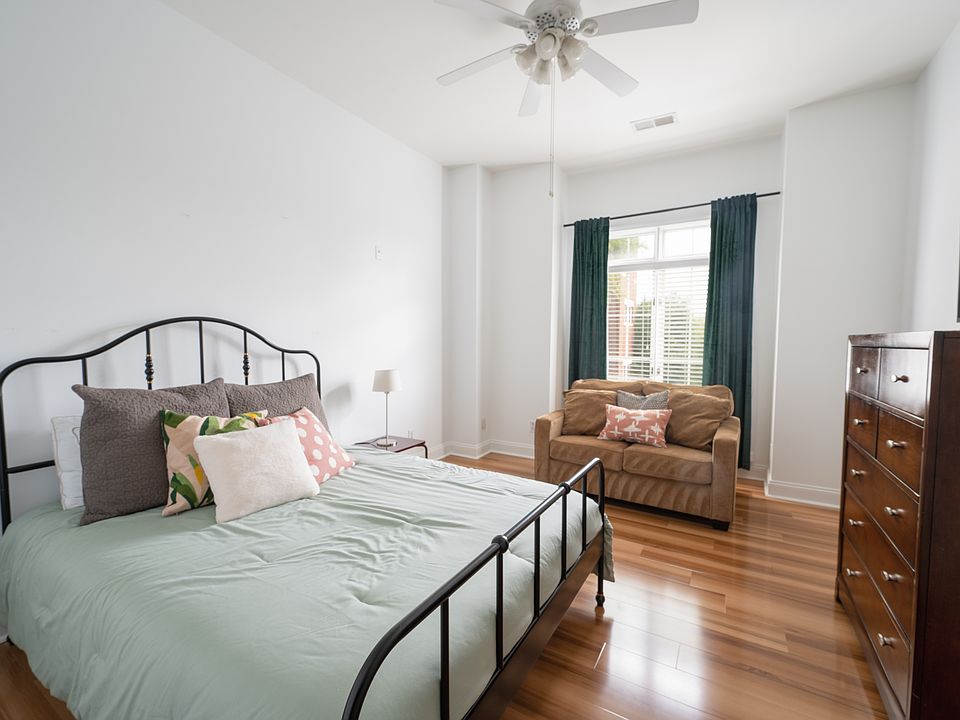 Queen bed with dresser