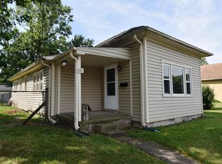 1057 E Ohio St, Frankfort, IN 46041