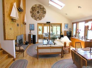 Surf Rd, Ocean beach, NY 11770