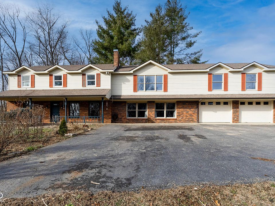 1st image of 2215 W Lakeview Dr