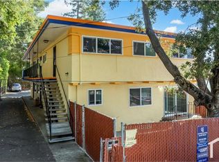 3222 E 27th St, Oakland, CA