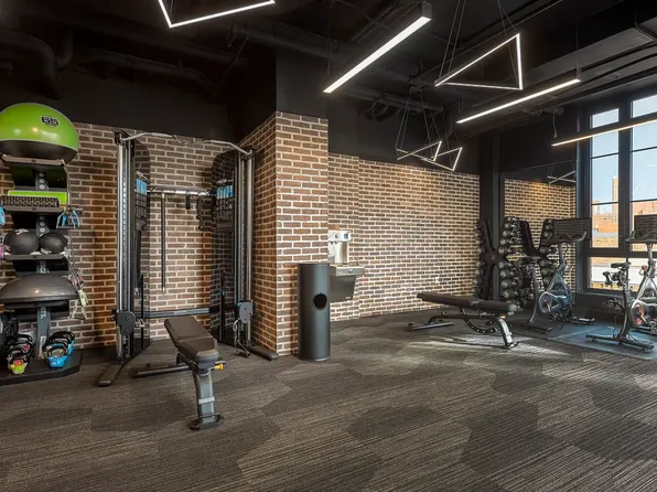 1856 Park Avenue image 18 of 22