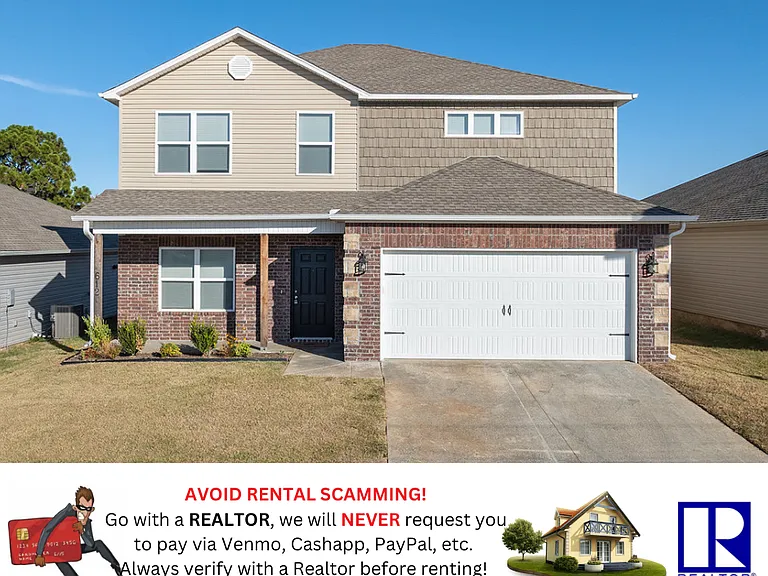 612 Woodcreek Loop — Photo 1