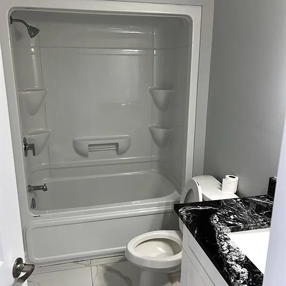 319 Benson Ct — Photo 10