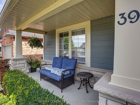 5th image of 39 Hickory Lane St