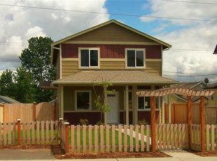 1229 E Marine View Dr, Everett, WA 98201