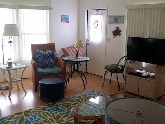 5th image of 816 Bougainvillea Cir