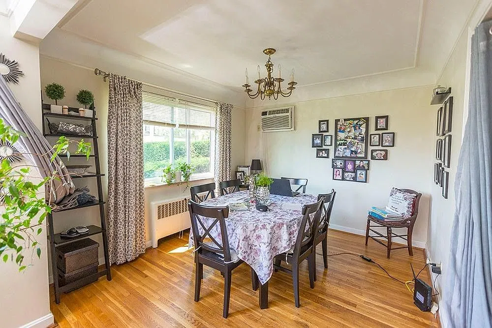 1726 Sutton Ave — Photo 3