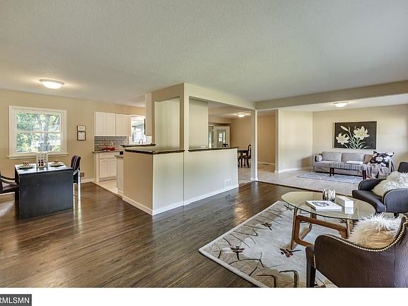 2nd image of 4913 Vera Cruz Ave N