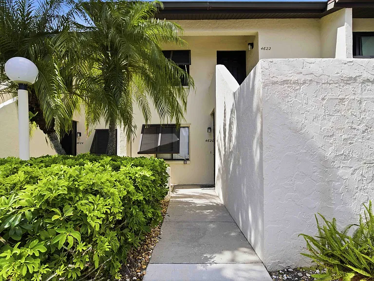 4620 Longwater Chase #4620 — Photo 11