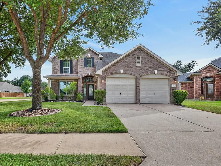 7603 Kenmark Ct — Photo 1