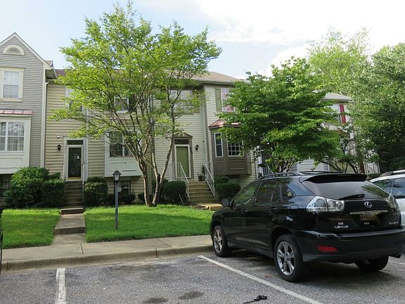 2nd image of 928 Dunloring Ct