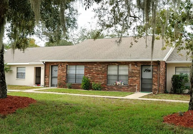 Forest Oak Villas 55+ Senior Community — Photo 9