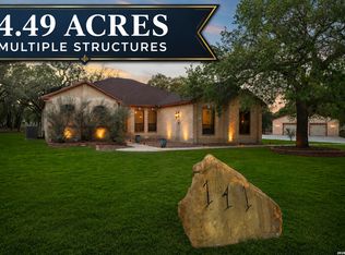 141 County Road 6869, Natalia, TX 78059