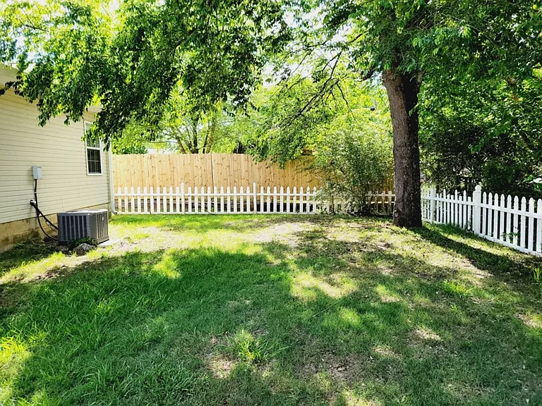 2005 King Arthur Cir — Photo 14