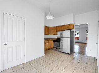 546 Union St #2, Brooklyn, NY 11215