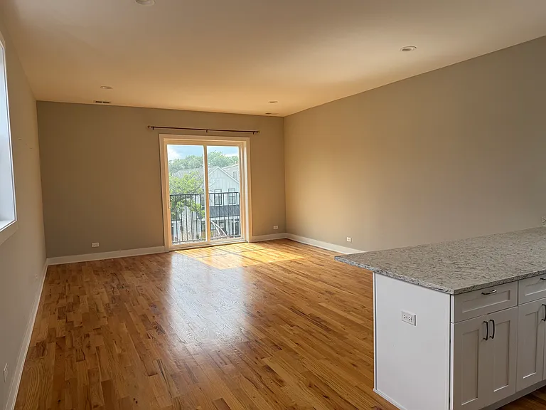 1629 N Spaulding Ave #3 — Photo 4