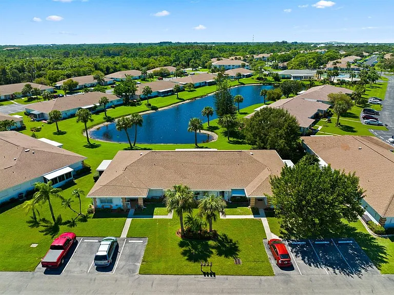 943 Savannas Point Dr #D — Photo 75