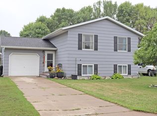 135 Sturgis Loop, Bismarck, ND 58504