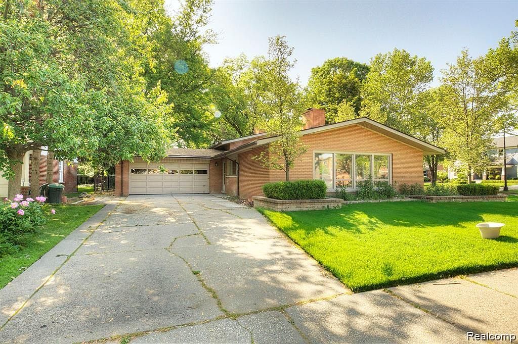 340 Lothrop Rd, Grosse Pointe Farms, MI 48236 MLS 20230050435 Zillow