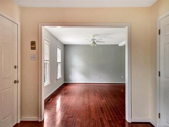 3rd image of 5633 Knockadoon Ct
