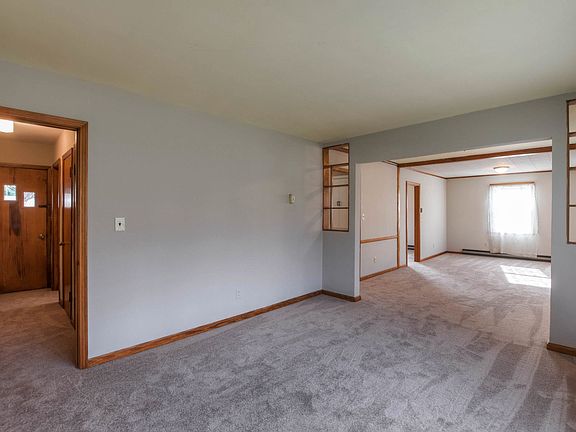 3rd image of 5019 Trousdale Dr
