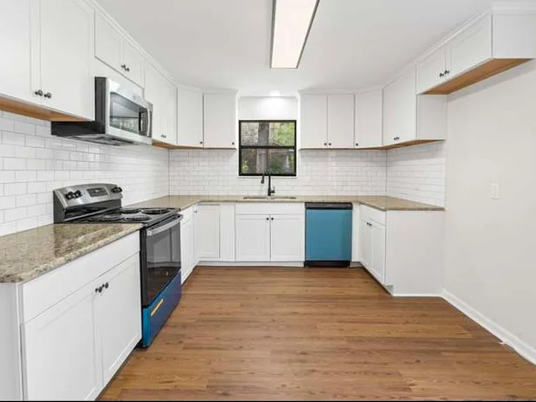 4417 Dawson Dr — Photo 13
