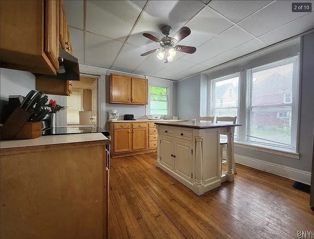6 bed, 1.5 bath, 1680 sqft, $550 — Photo 2