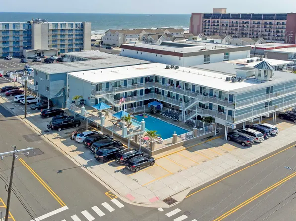 301-309 Ocean Ave #201, North Wildwood, NJ 08260