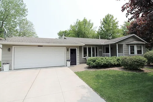 572 Kent Cir Photo 1