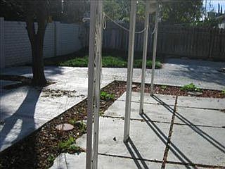 4th image of 2200 Chester Dr
