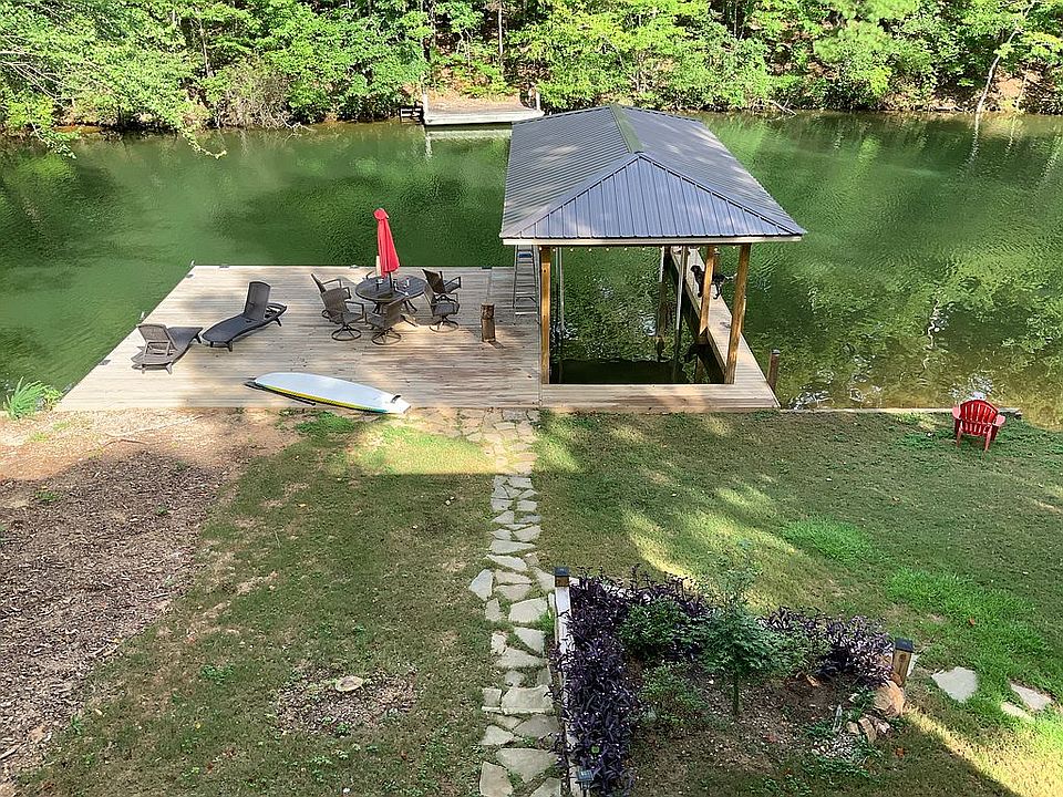 1st image of 84 Live Oak Point