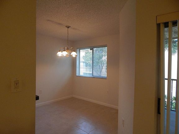 5th image of 1203 Glenmoor Dr