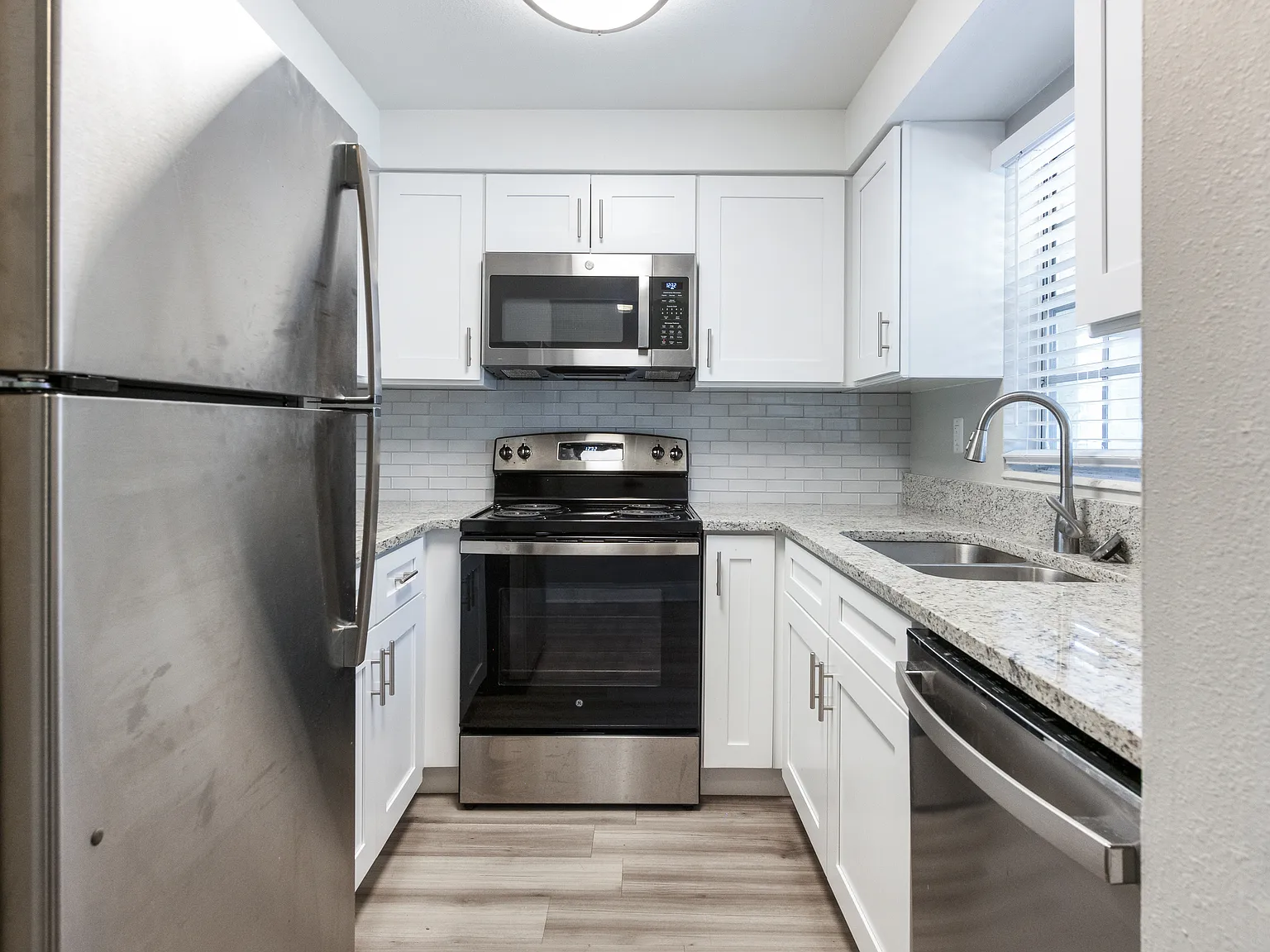 Ascott Place Apartments — Photo 3