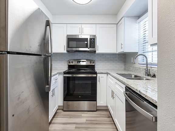 3rd image of 14003 Saulk Ct #312